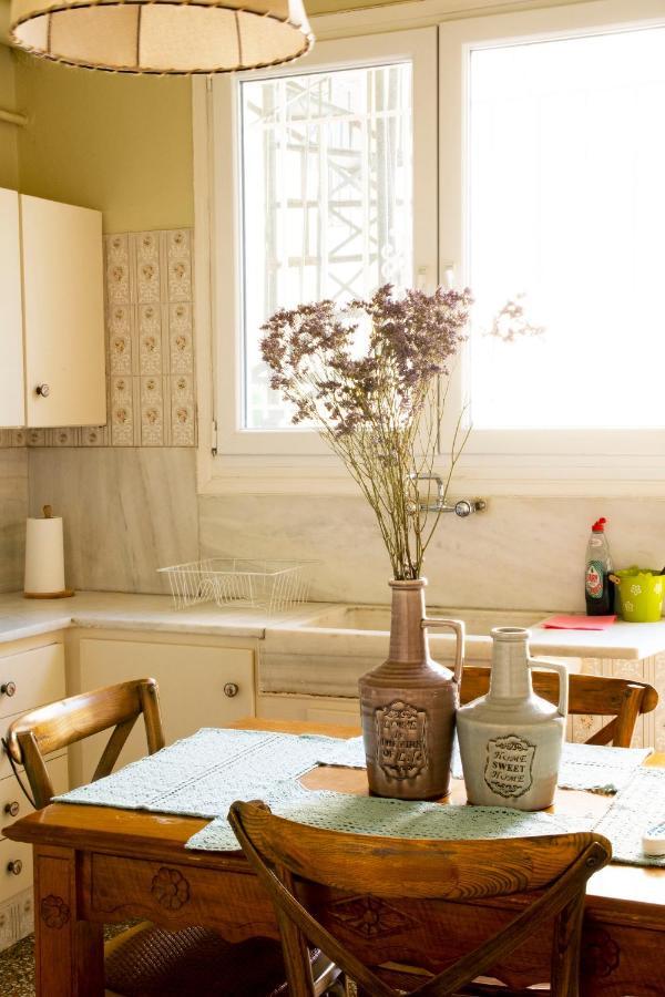 Exis Suite Atenas Exterior foto