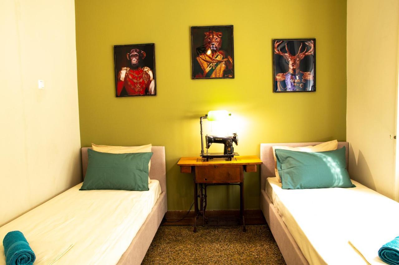 Exis Suite Atenas Exterior foto